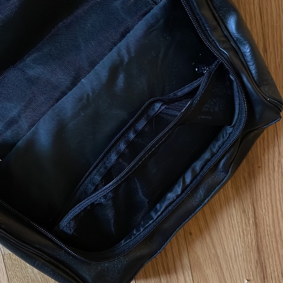 Perry Ellis Portfolio Men’s Travel Bag NEW - Make an Offer! - Picture 5 of 7